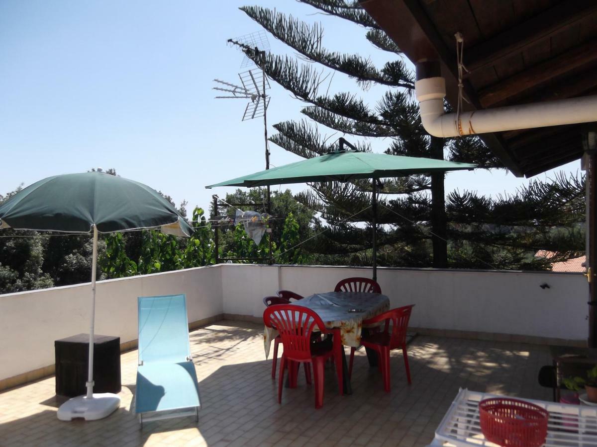 Casavacanzeinsicilia Etna Taormina Villa Piedimonte Etneo Buitenkant foto