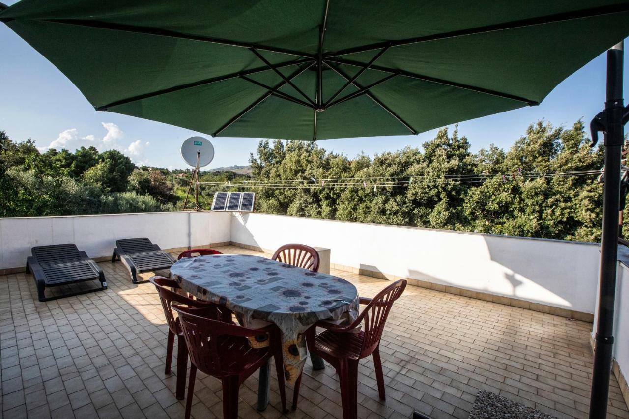 Casavacanzeinsicilia Etna Taormina Villa Piedimonte Etneo Buitenkant foto